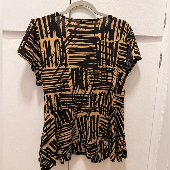 Talent Abstract Wrap Top Black Tan Short Sleeve Size 2XL - Picture 4 of 6